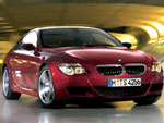 BMW M6-гоночный автомобиль во фраке.